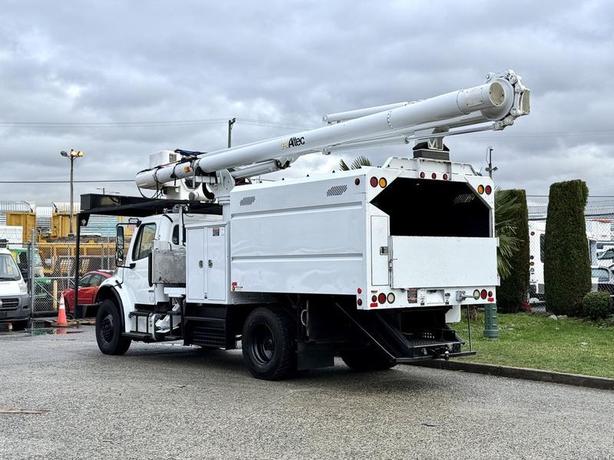 2015 Freightliner M2 106 Cummins Altec Bucket Truck with 10-Foot Dump Box image 7