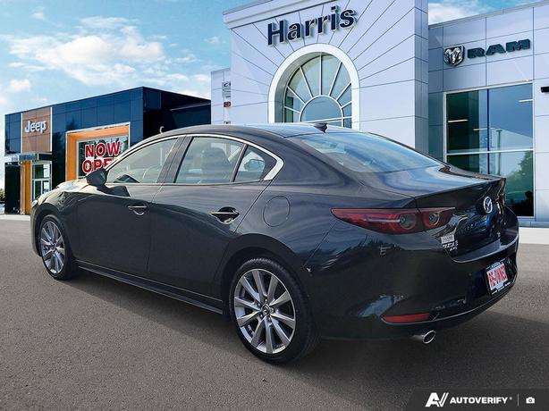 2019 Mazda3 GT | Heated Seats | Adaptive Cruise Control! clearance image 4