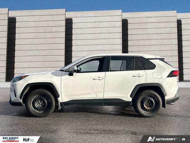 2022 Toyota RAV4 LE AUTO, KEYLESS ENTRY, FABRIC SEATS- HEATED, BLUETOOTH WITH BA image 3