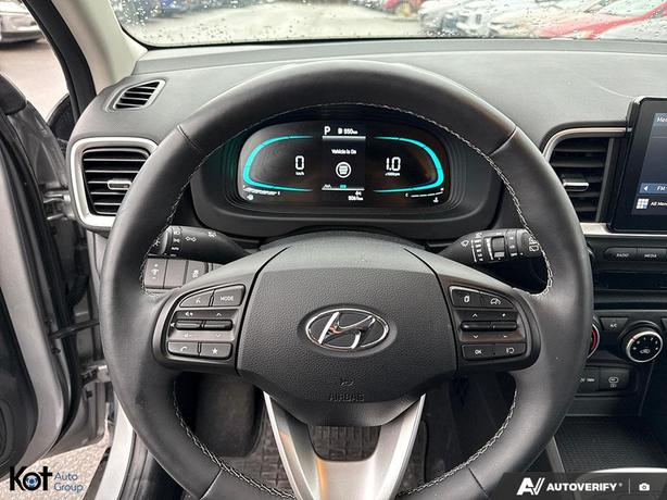 2025 Hyundai Venue Preferred ! KEYLESS ENTRY! PUSH BUTTON START! WIRELESS CARPLA image 6