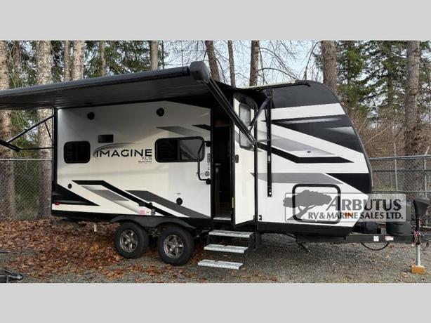 Used 2023 Grand Design Imagine XLS 17MKE image 3