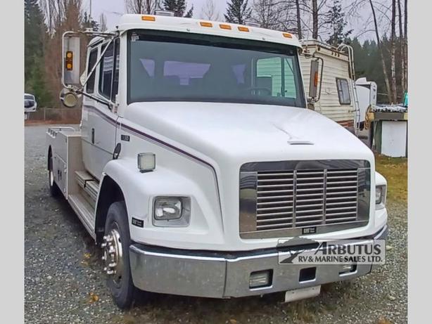 Used 1999 Freightliner FL FL image 1