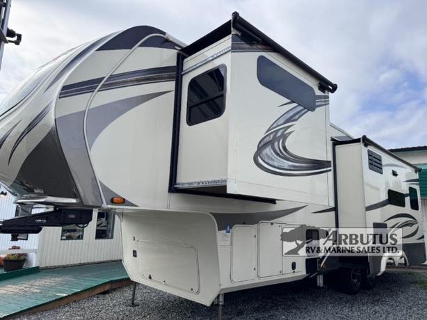 Used 2020 Grand Design Solitude 310GK image 3