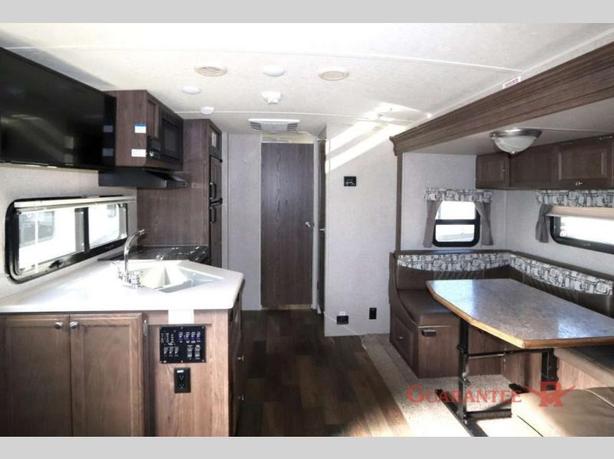Used 2017 Forest River RV Rockwood Mini Lite 2507S image 8