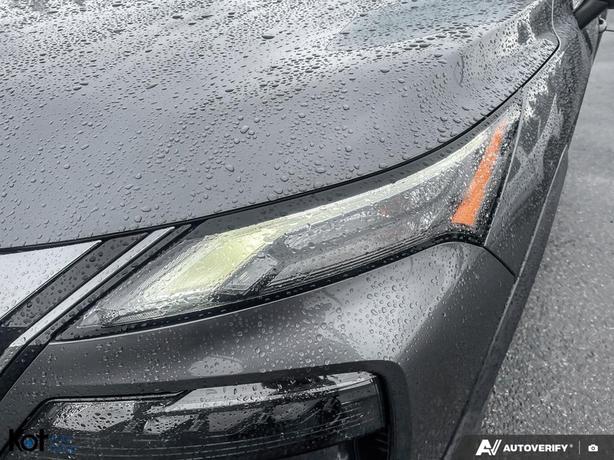 2022 Nissan Rogue S image 8