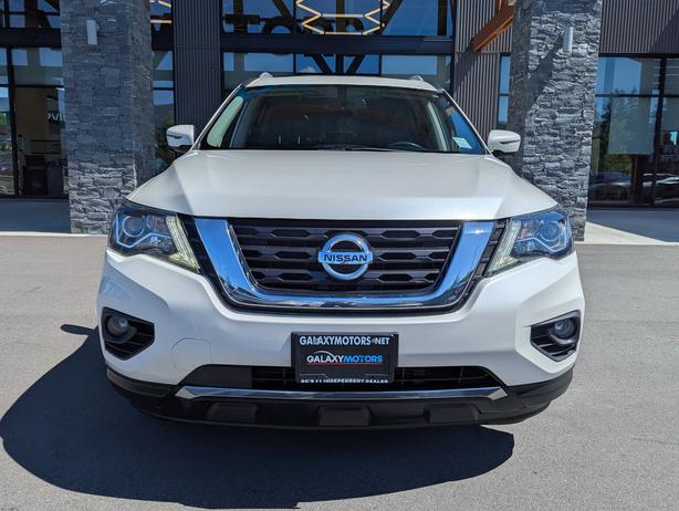 2018 Nissan Pathfinder S - 4x4, Sunroof, Navigation, Heated Seats image 3