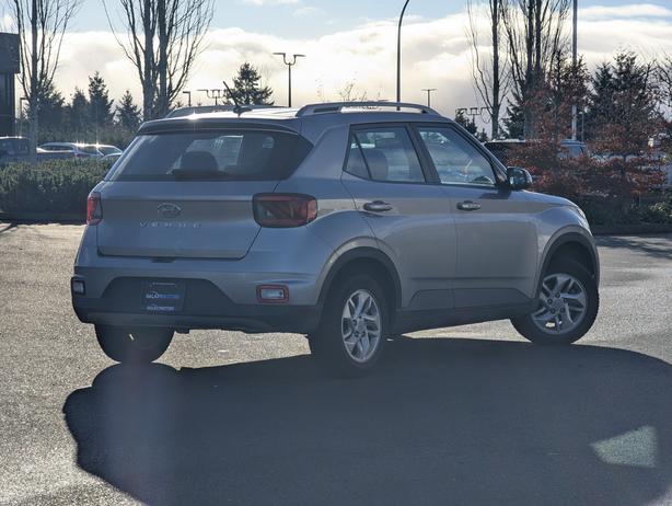 2023 Hyundai Venue Preferred - No Accidents, Heated Seats image 6