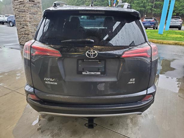 2018 Toyota RAV4 SE AWD - Heated Seats, Heated Wheel image 7