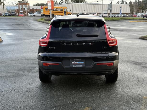 2021 Volvo XC40 R-DESIGN- BC Local, Power Moonroof & Low Km image 7