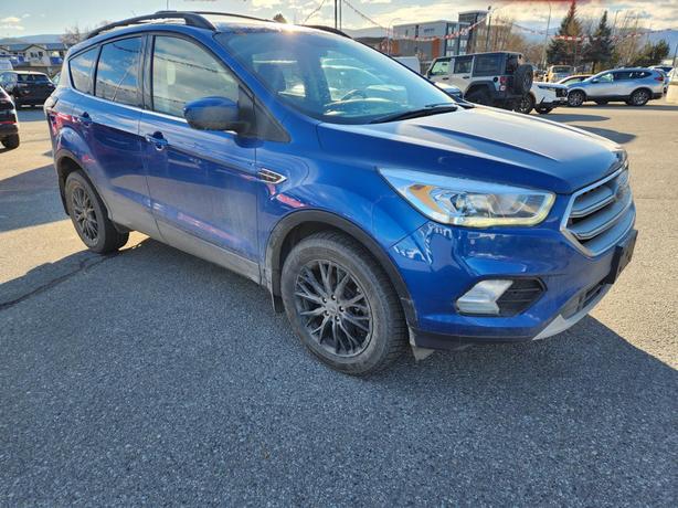 2017 Ford Escape SE | 4WD | Remote Keyless Entry | Rear-View Camera image 2