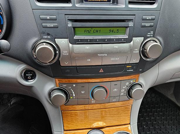 2009 Toyota  Highlander Hybrid image 8