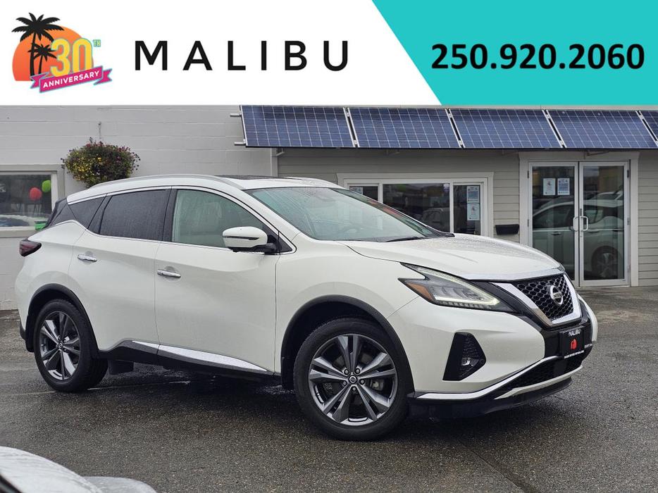 2019 Nissan Murano AWD Platinum display photo
