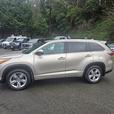 2016 Toyota  Highlander Limited thumbnail image 2