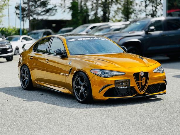 2022 Alfa Romeo Giulia Quadrifoglio - No Accidents, Navi, Parking Sensors image 4