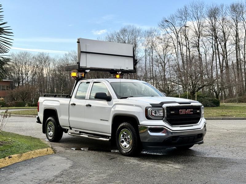 2018 GMC Sierra 1500 Double Cab 4WD Traffic Control Truck display photo