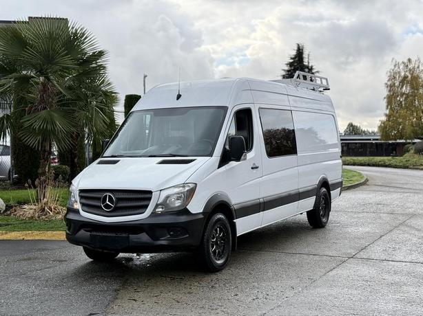 2015 Mercedes-Benz Sprinter 2500 High Roof Cargo Van image 4
