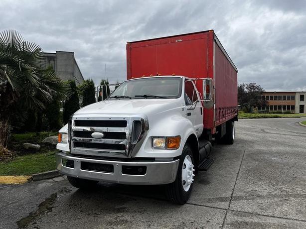 2008 Ford F-750 CAT 7.2 XLT Side Roll Tarp 2WD 3 Seater Diesel image 5