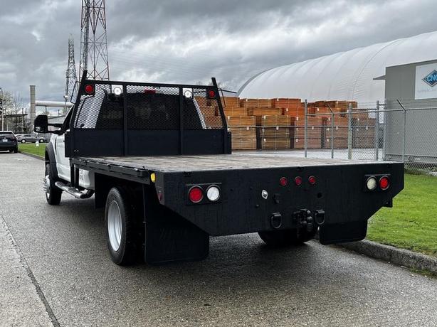 2017 Ford F-550 SuperCrew 12 Foot Flatdeck 4WD image 8