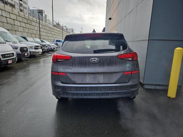 2020 Hyundai Tucson Preferred | Heated Seats | No Accidents! image 5