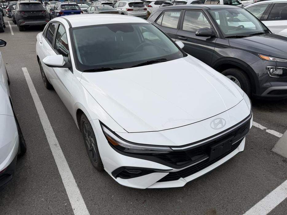 2025 Hyundai Elantra Preferred LANE KEEP ASSIST! BACKUP CAMERA! BLINDSPOT! display photo