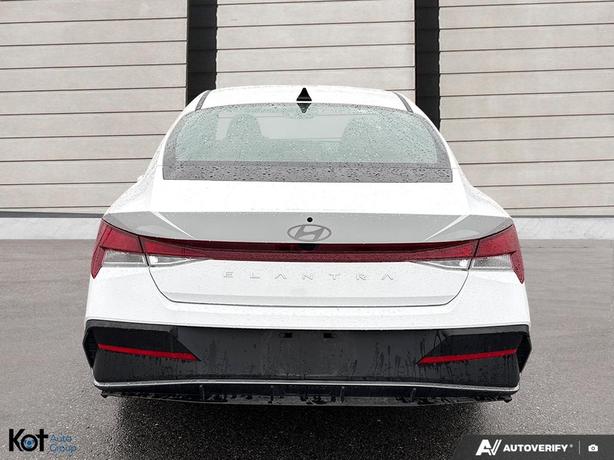 2025 Hyundai Elantra Essential image 5