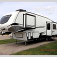 Used 2022 Dutchmen RV Astoria 2943BHF thumbnail image 3