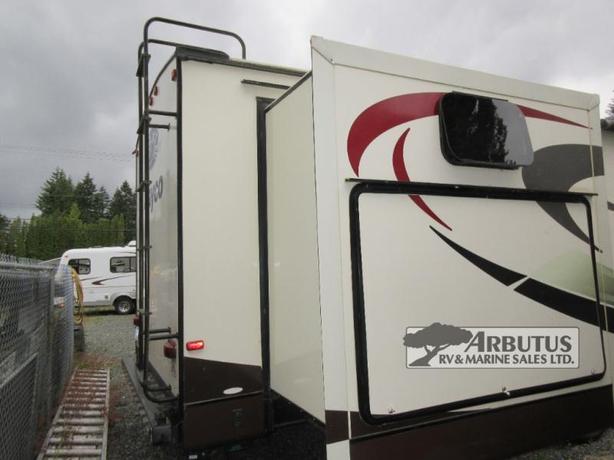 Used 2015 Jayco Eagle 314TSBH image 6