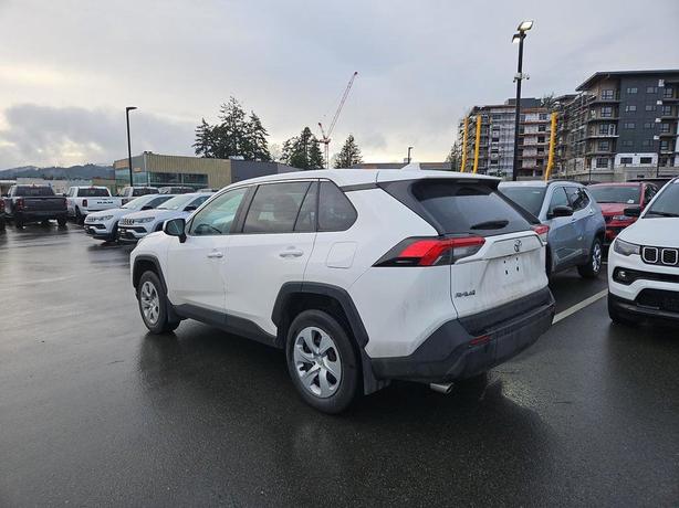 2022 Toyota RAV4 LE | Heated Seats! image 4