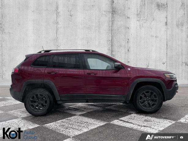 2019 Jeep Cherokee Trailhawk | Loaded! | Comfort & Convenience Package | Trailer image 4