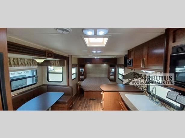 Used 2013 Dutchmen RV Komfort Trailblazer T2100RB image 7