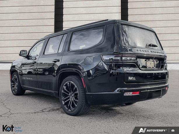 2023 Jeep Grand Wagoneer SERIES 3 FULLY LOADED!! $27,881 OFF HUGE DEMO DISCOUNT! image 4