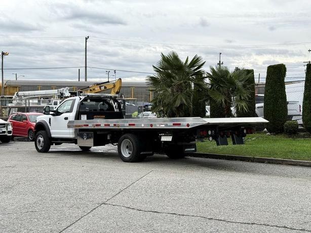 2022 Ford F600 XLT 4x4 Roll-Off Flat Deck Tow Truck image 7
