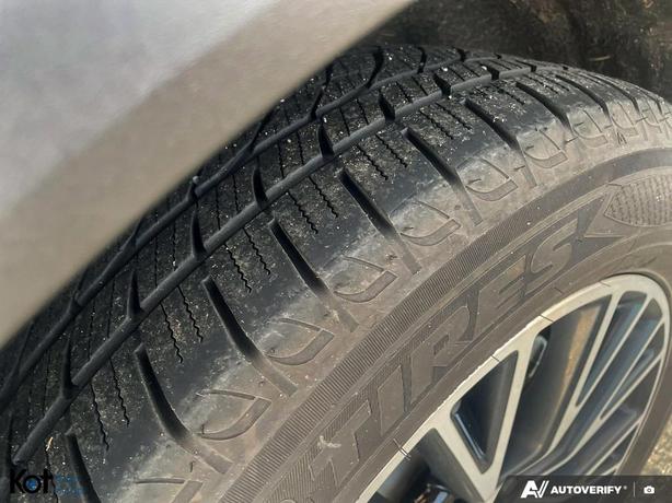 2021 Ford Escape Hybrid Titanium Plug-In image 7