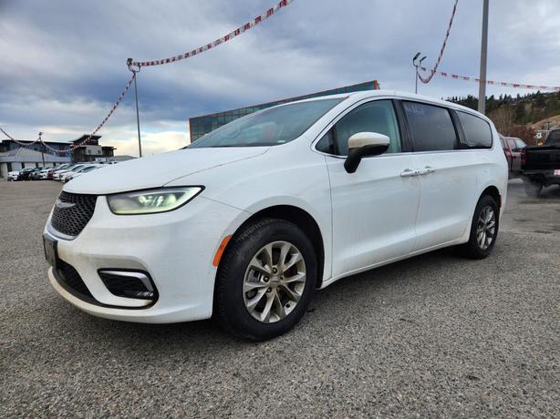 2023 Chrysler Pacifica Touring L | ALL WHEEL DRIVE | Power Liftgate | Power Slid image 1
