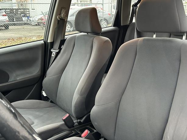 2013 Honda Fit image 5