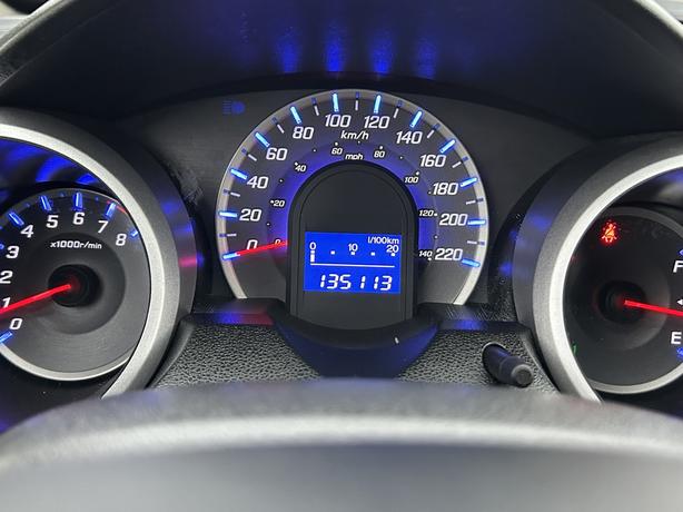 2013 Honda Fit image 7