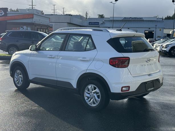 2023 Hyundai Venue Preferred - No Accidents, BC Local & Low Kilometer image 7