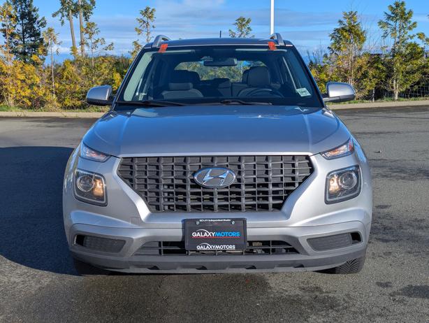 2023 Hyundai Venue Preferred - No Accidents, Heated Seats image 3