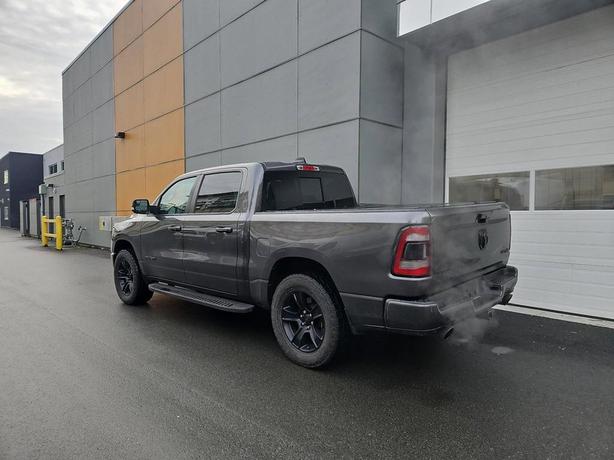 2021 RAM 1500 Sport | Remote Start | Panoramic Sunroof! image 4