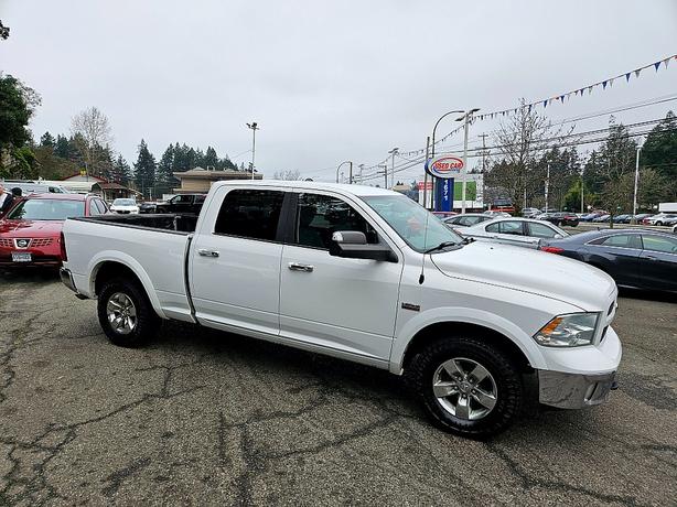 2014 Ram  1500 SLT image 1
