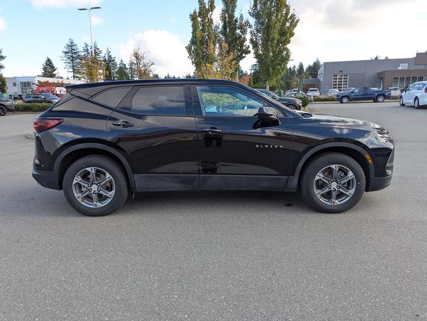 2024 Chevrolet Blazer LT - No Accidents, AWD, Heated Seats image 5