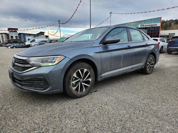 2022 Volkswagen Jetta Trendline image 1