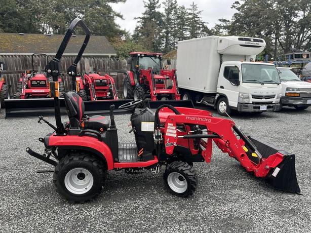 2024 Mahindra 1100 series 1126 HST image 4