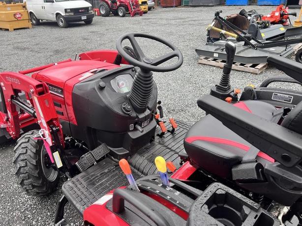 2024 Mahindra 2100 series 2126 HST image 8