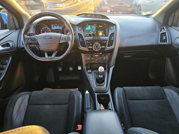 2016 Ford Focus 5dr HB RS image 6