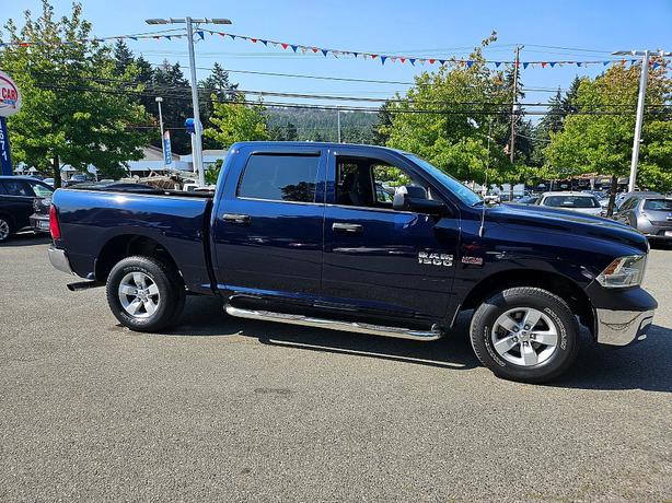 2014 Ram  1500 Tradesman image 3