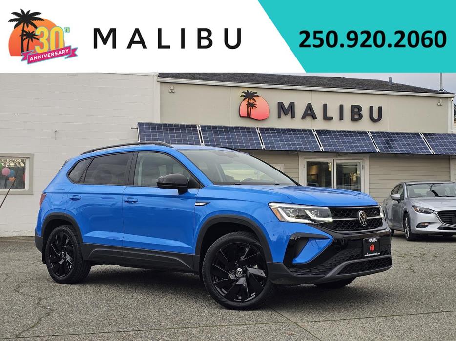 2024 Volkswagen Taos Comfortline Black Edition 4MOTION display photo