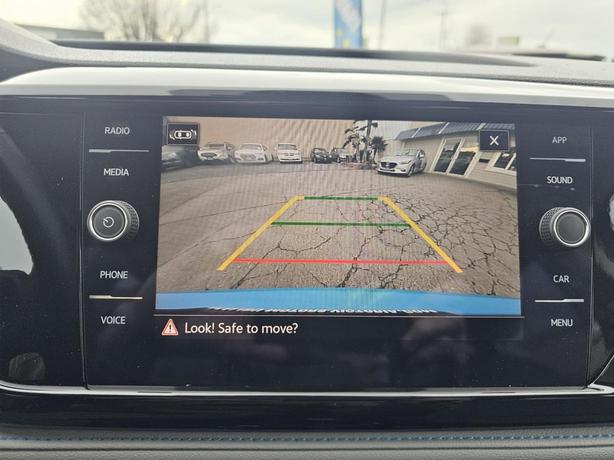 2024 Volkswagen Taos Comfortline Black Edition 4MOTION image 7