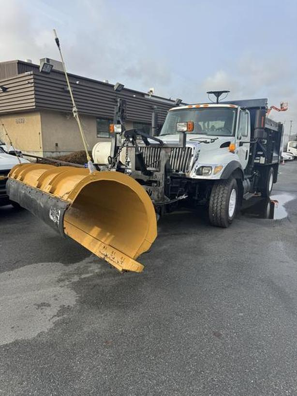 2007 International 7300 Dump Truck With Plow and Spreader Diesel image 2