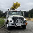 2006 International 7500 55 Foot Bucket truck With Air Brakes Diesel thumbnail image 3